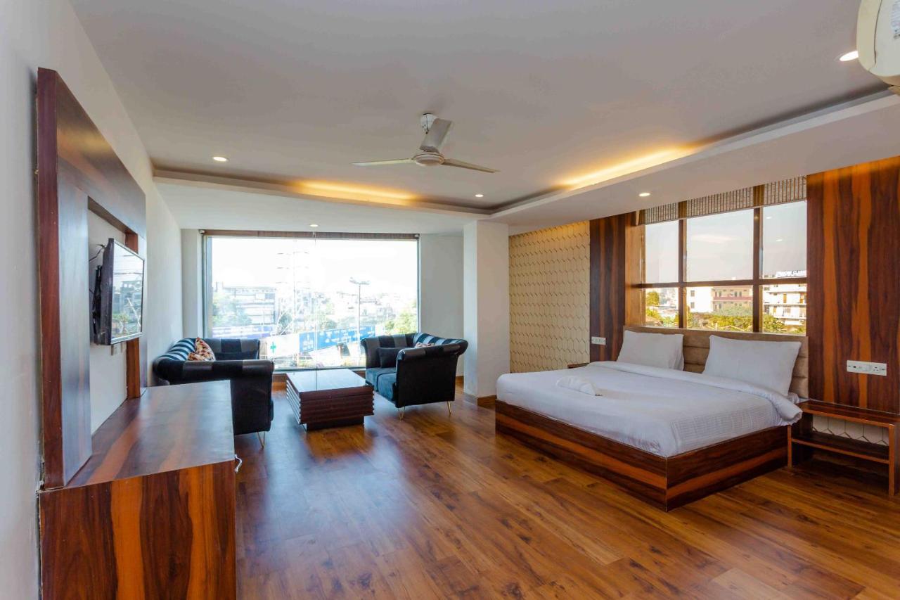 Hotel Doon Dehradun Eksteriør billede
